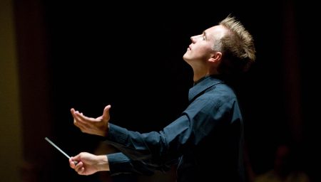 Vasily Petrenko conducting