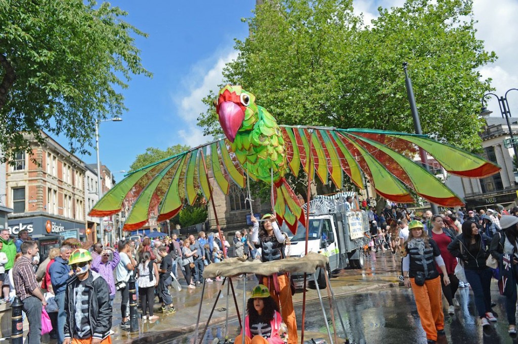 Giant bird puppet in Nottingham City centre