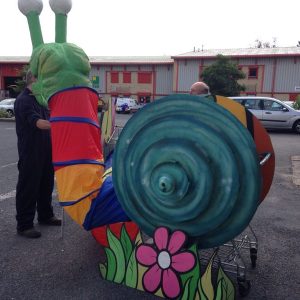 Building snail carnival float